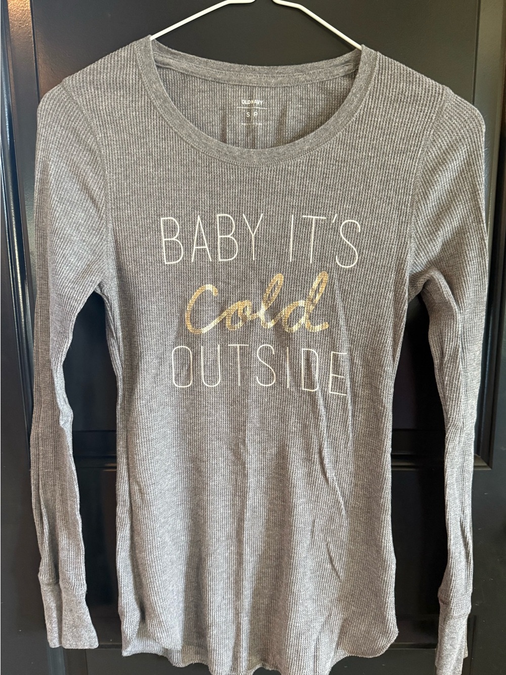 Old Navy Gray Long-Sleeve Kids Thermal Top with Gold Script